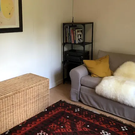 Ruth Apartment